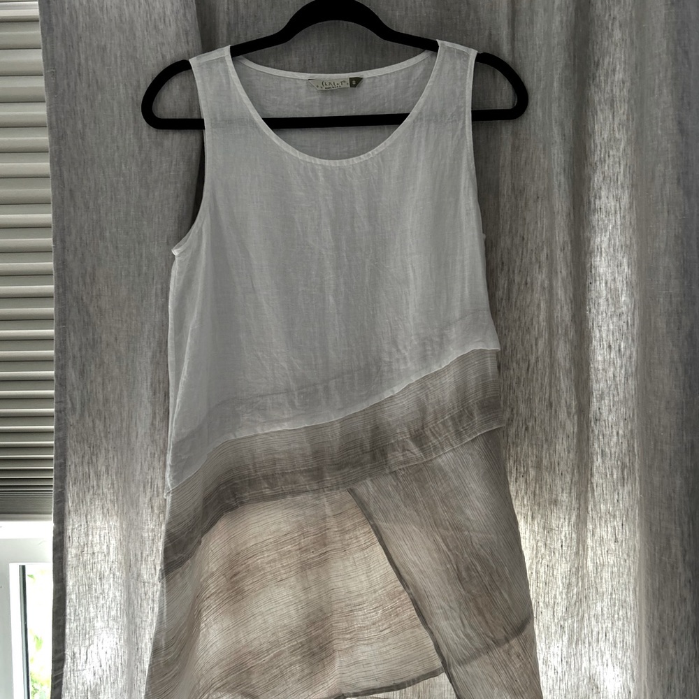 CHALET LINEN SLEEVELESS LONG LINE TUNIC TOP